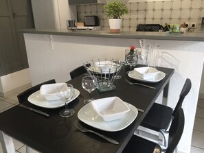 تناول الطعام