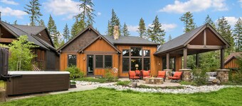 Great Value on the Course! 5BR w/3 King Mstrs | Private Hot Tub | WiFi