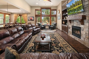 Smart TV, fireplace, table football, ping pong