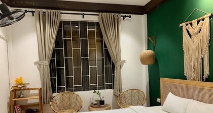 HARMONY Homestay * BEAUTIFUL &VINTAGE DECOR, PERFECTLY LOCATED IN OLD QUARTER