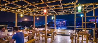 Madpackers Hostel Agra