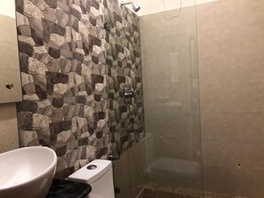 Shower, rainfall showerhead, hair dryer, towels