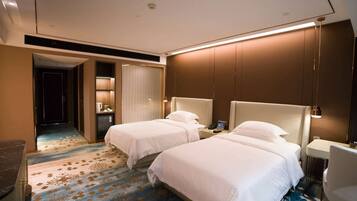 Deluxe Room, 2 Twin Beds, Non Smoking | Free WiFi, bed sheets