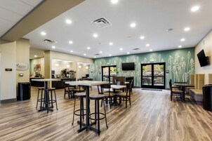 Desayuno buffet incluido todos los días 