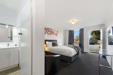 Minibar, wifi gratis y ropa de cama . Comfort Inn Flinders on Main
