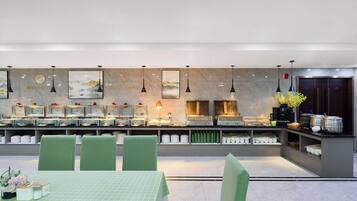 Desayuno buffet incluido todos los días