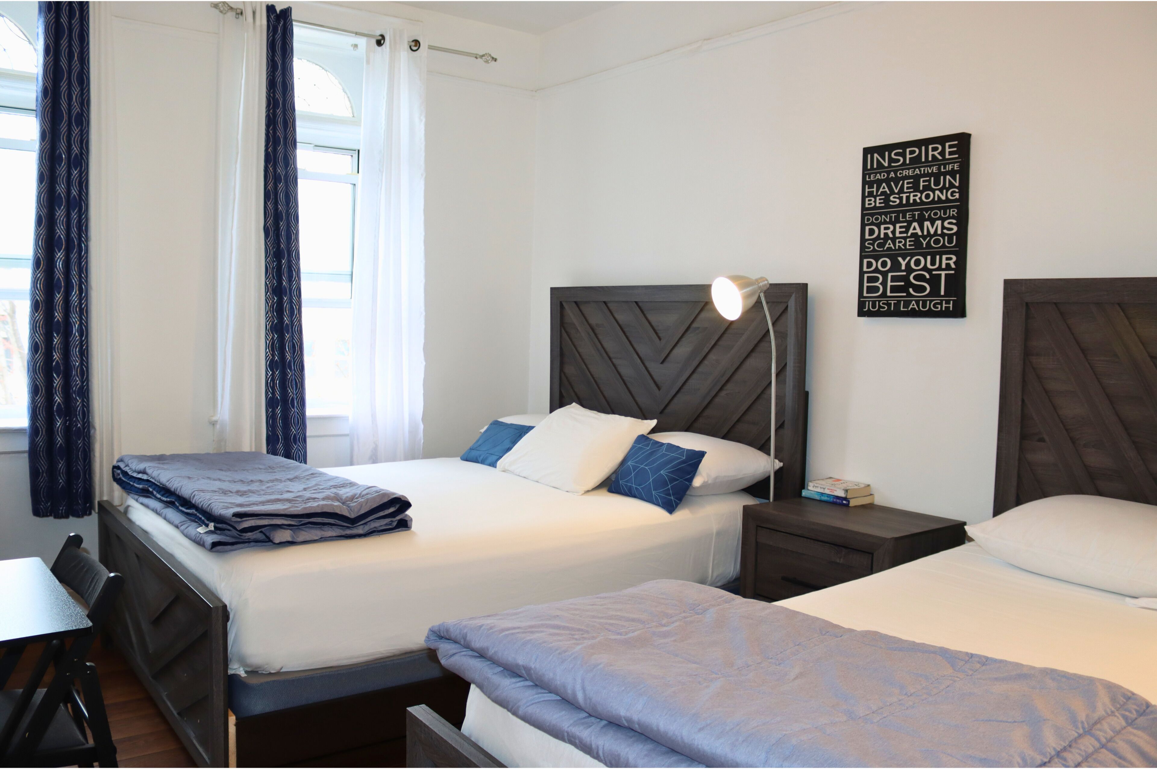 Room 6 with private bathroom | Individually decorated, individually furnished, desk, laptop workspace