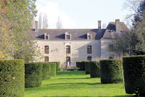 Front of property - Château du Bû (Aurseulles)