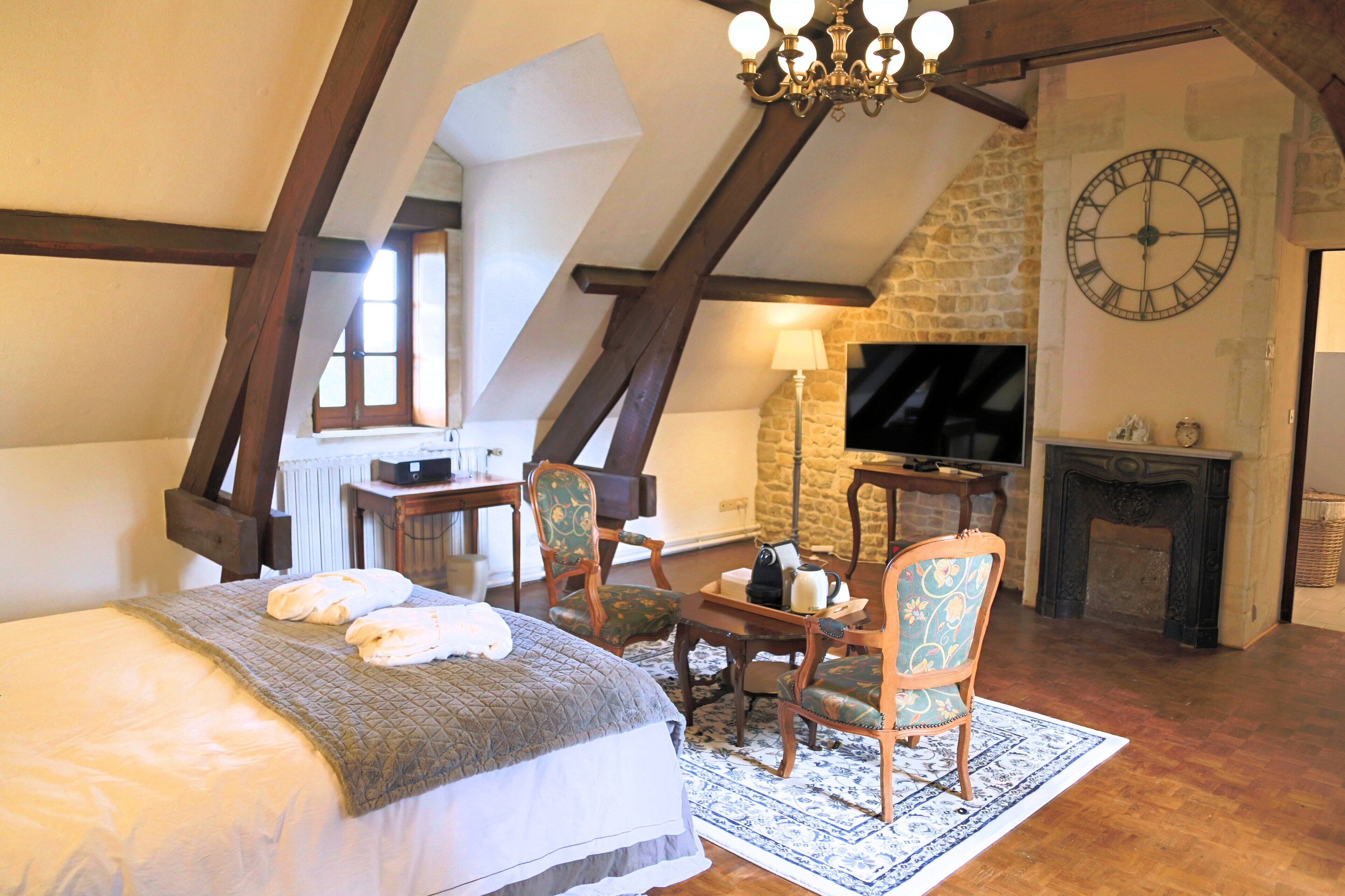 슈피리어룸 | 고급 침구, 객실 내 금고, 각각 다른 스타일의 인테리어, 각각 다르게 가구 비치