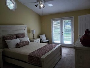 3 dormitorios, escritorio, tabla de planchar con plancha y wifi gratis