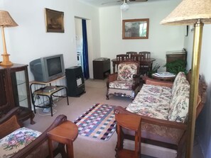 Chalet | Living area