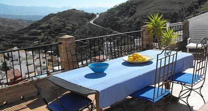 Casa de Luz Almáchar