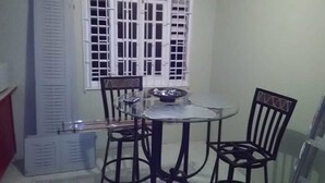 Casa de ciudad, 2 habitaciones | Servicio a la habitación