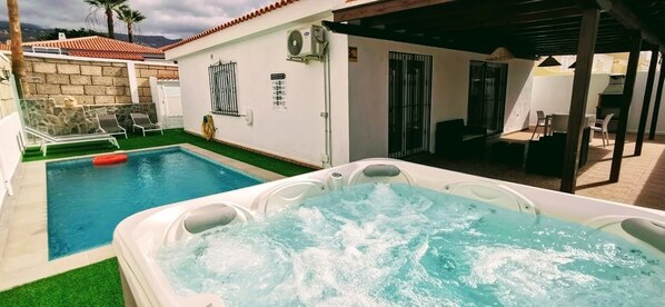 Property grounds - Villa Rosa - Three Bedroom Chalet, Sleeps 5 (Callao Salvaje)