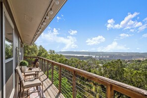Property grounds - Lake Travis Premium - Austin Views with Great Reviews (Austin)
