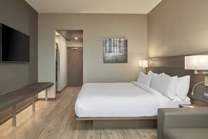 Premium bedding, in-room safe, desk, laptop workspace