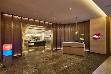 2 restaurantes, cocina vegetariana