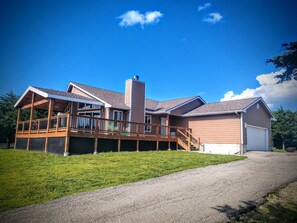 Exterior - Room for large family at Milford Lake, Kansas (Milford)