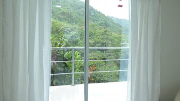 Habitación familiar | Sábanas de algodón egipcio, ropa de cama de alta calidad y edredón