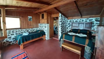 Deluxe Cabin, Lake View