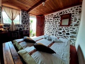 Double Room, 1 Double Bed, Shared Bathroom | Bathroom - Hotel Arca de Noe (Santa Cruz La Laguna)