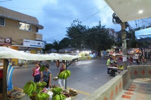 Mặt tiền nơi lưu trú