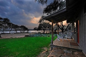 Terrace/patio - Canyon of the Eagles (Burnet)