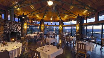 Frühstück, Mittagessen, Abendessen, amerikanische Küche