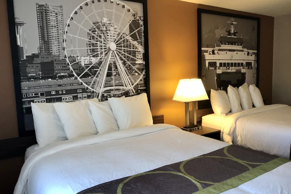 Super 8 Lynnwood