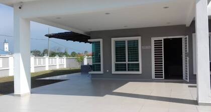 Ich großartiges Büro oder Familienurlaub für 15 Personen