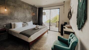 Suite familiar, 2 habitaciones, vistas a la piscina | 1 dormitorio, sábanas italianas Frette, ropa de cama de alta calidad