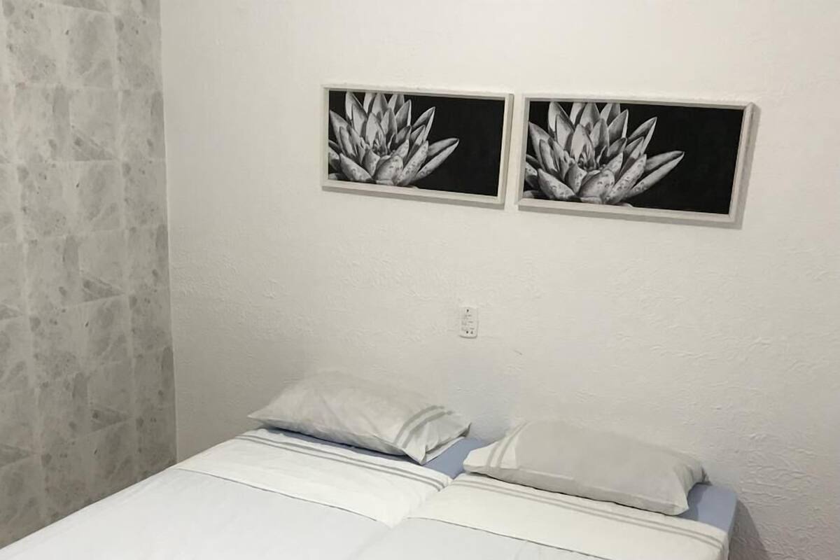 ห้องดับเบิลหรือทวิน | เตารีด/โต๊ะรีดผ้า, Wi-Fi ฟรี, ผ้าปูที่นอน, ทางสำหรับรถเข็น