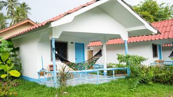 Superior Bungalow | Yksilöllisesti sisustettu, yksilöllisesti kalustettu, ilmainen Wi-Fi