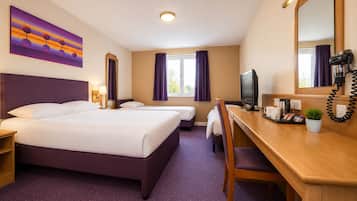 Family Room | Desk, bed sheets, wheelchair access