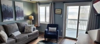 Mountain Lodge 1st Floor - Ski-in/Out - Mtn View - Pvt Parking