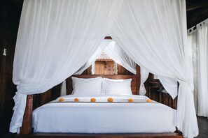 Romantic Villa | Free minibar items, in-room safe, individually furnished, free WiFi - White Tortoise Eco Villa's (Pecatu)