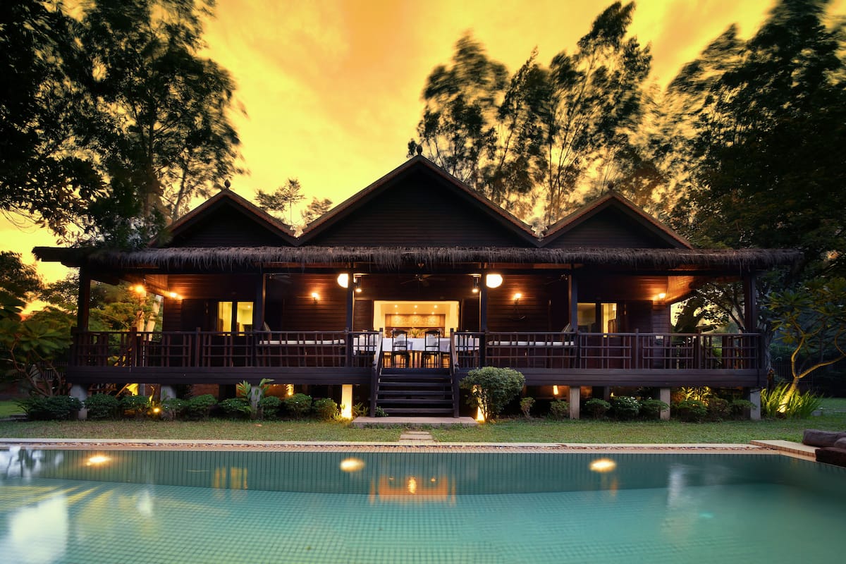 Private pool