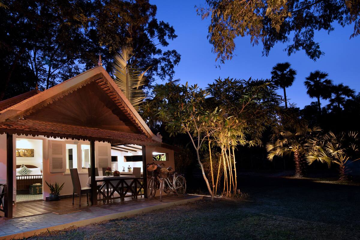 Private One-Bedroom Home - Daily Afternoon Tea | Minibar, in-room safe, desk, laptop workspace