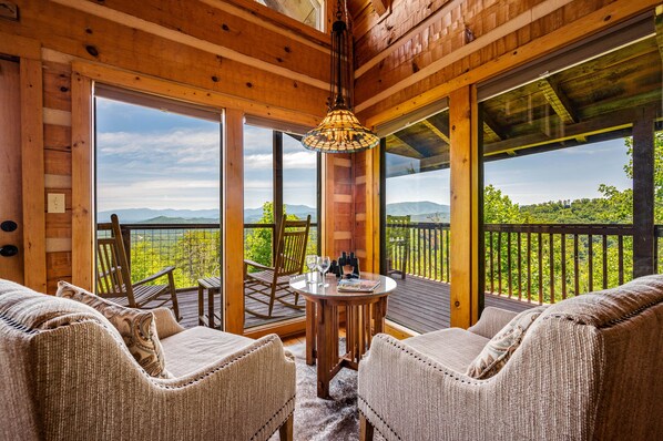 Smart TV, fireplace, video games