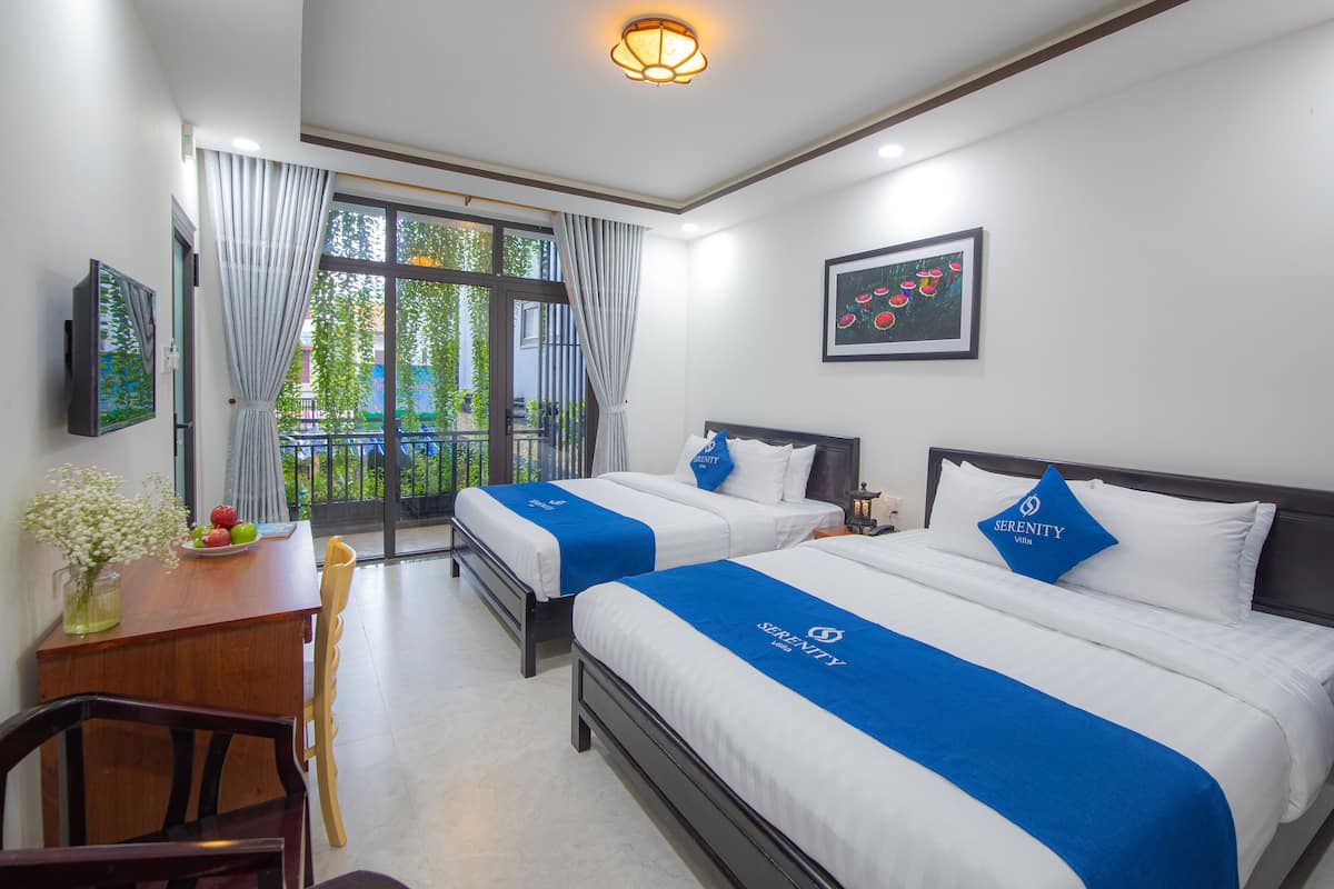 Ropa de cama de alta calidad, colchones con pillow-top y minibar