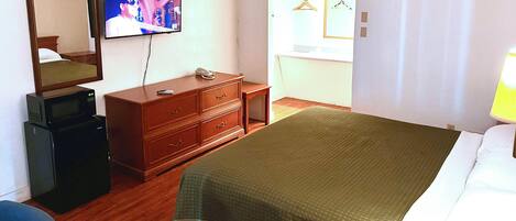Room, 1 King Bed, Smoking, Refrigerator & Microwave