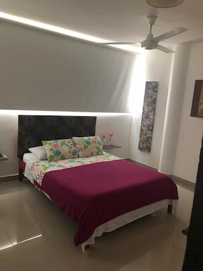 Classic Room, 1 Double Bed | Individually decorated, free WiFi - Hotel Alcázar (Montería)