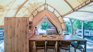 Family Opera Glamping | Private kitchen
