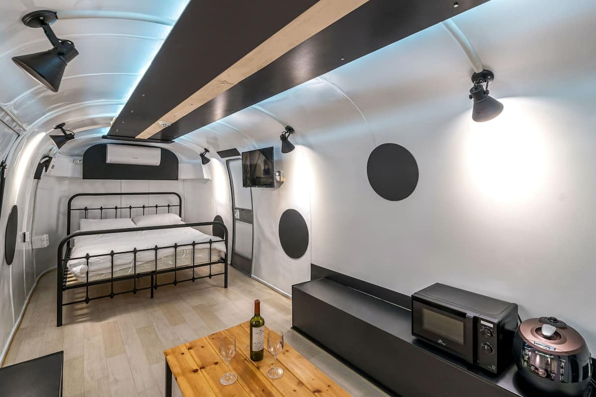Airstream Caravan