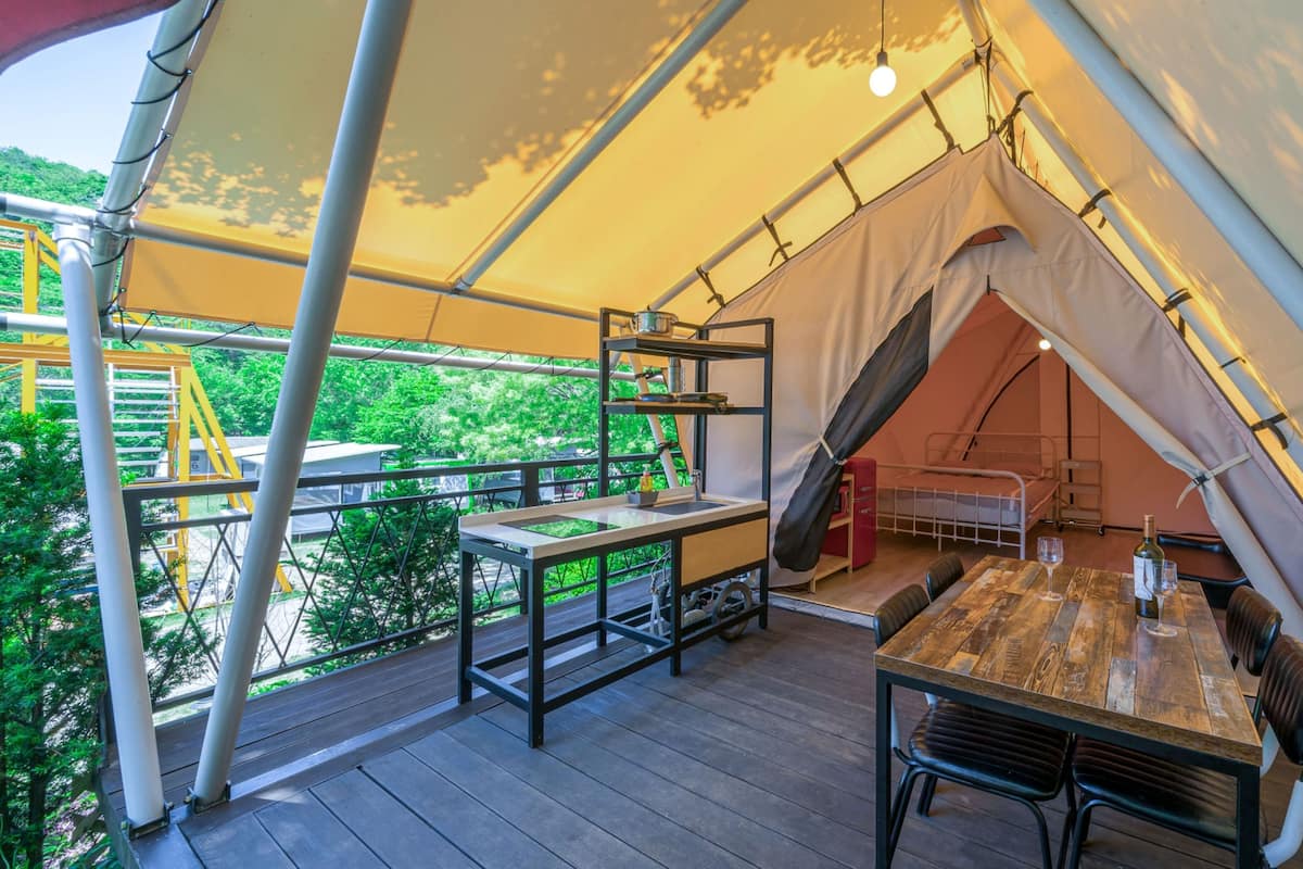 Emotional Glamping