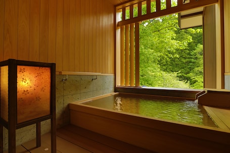 Hot springs. Yukemuri no yado Inazumi onsen
