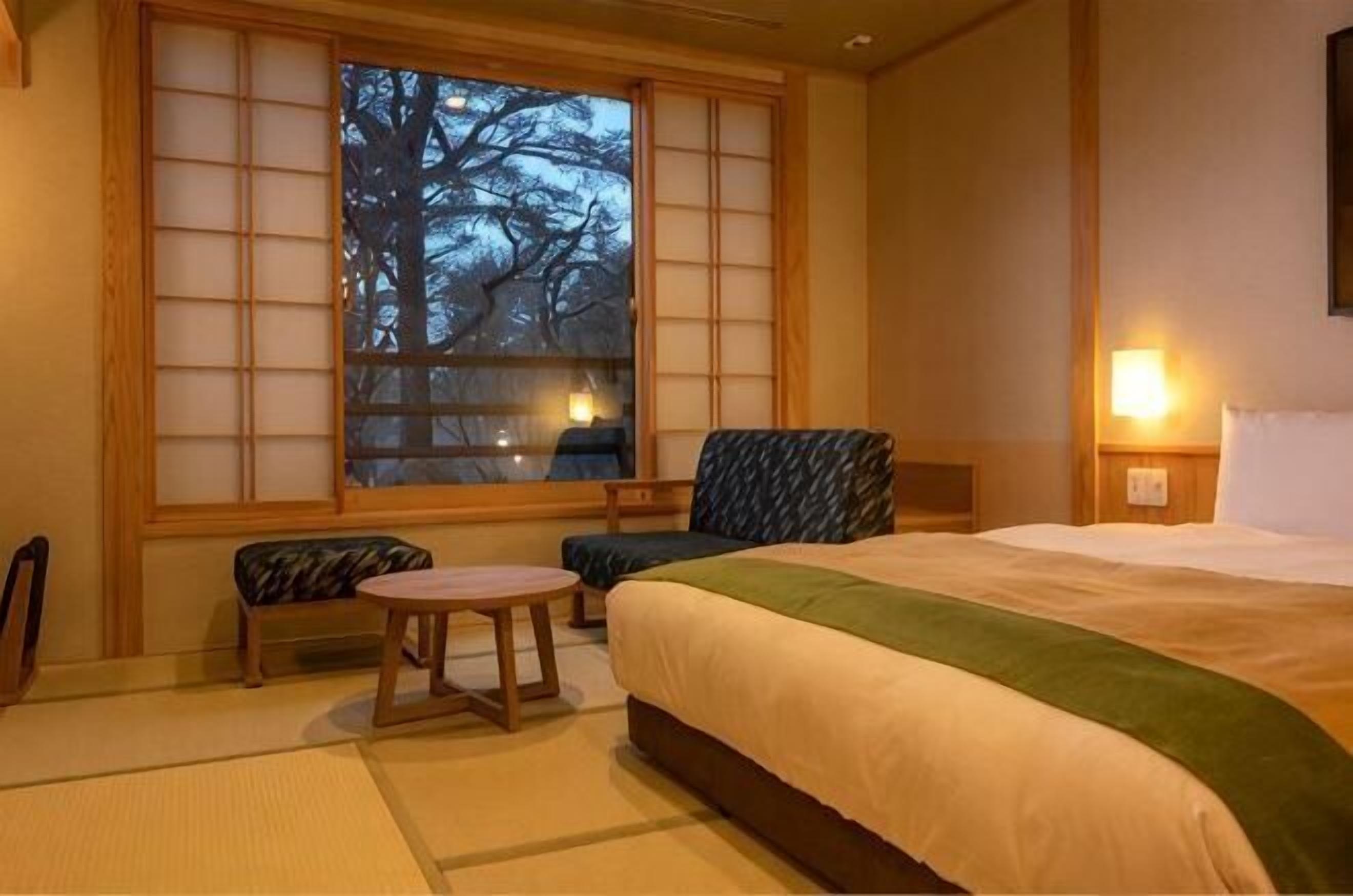 In-room safe, individually decorated, individually furnished, desk