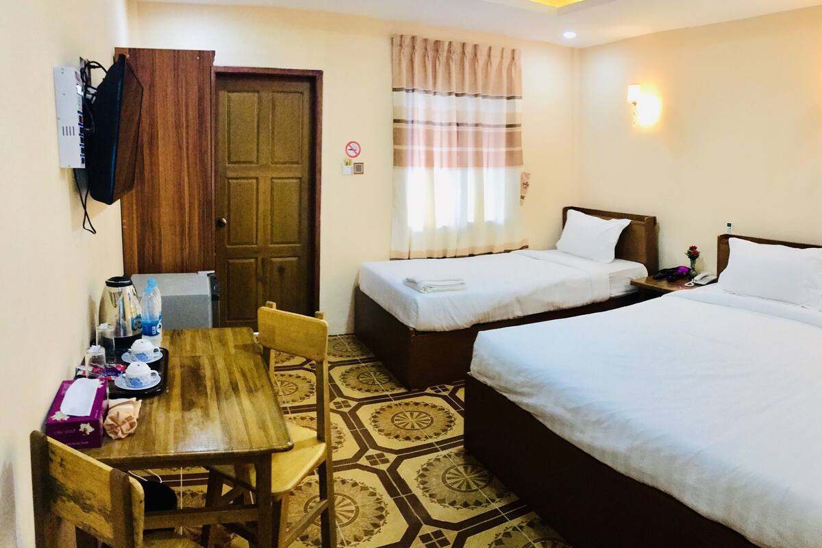 Superior Triple Room | Hypo-allergenic bedding available, minibar (some free items)