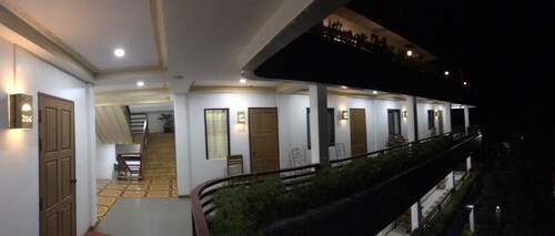 Sunrise Bagan Hotel