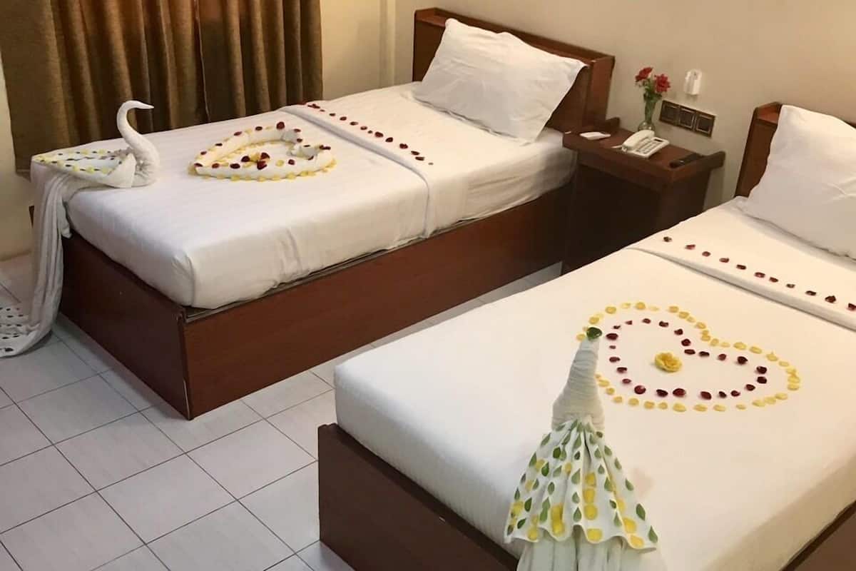 Superior Twin Room | Hypo-allergenic bedding available, minibar (some free items)